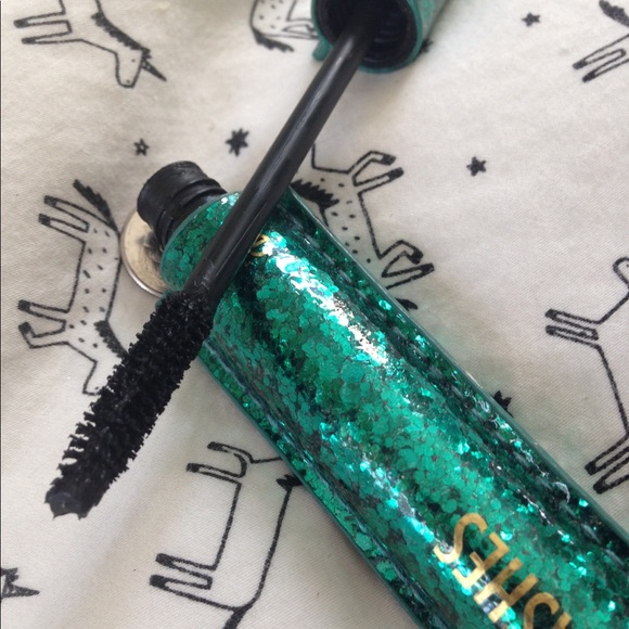 Tarte lights camera lashes mascara - Picture 3 of 3